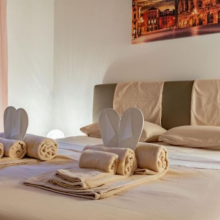 -Near Arena & Giuletta- Pet Friendly Mazzini Palace Verona Eksteriør bilde