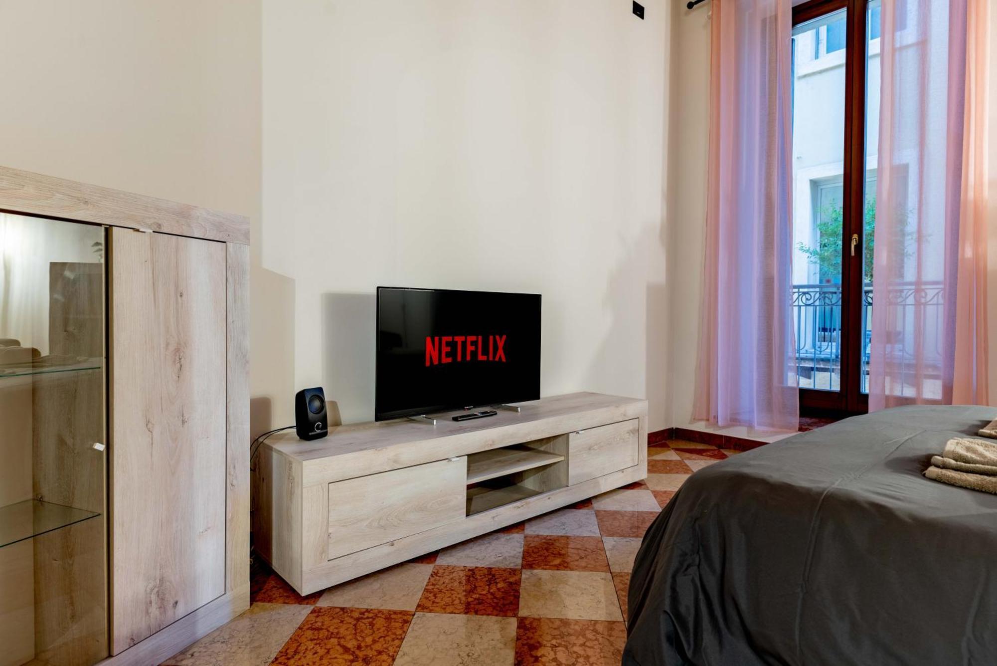 -Near Arena & Giuletta- Pet Friendly Mazzini Palace Verona Eksteriør bilde